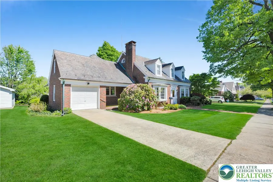 2230 Kemmerer Street, Bethlehem, PA 18017 - #3