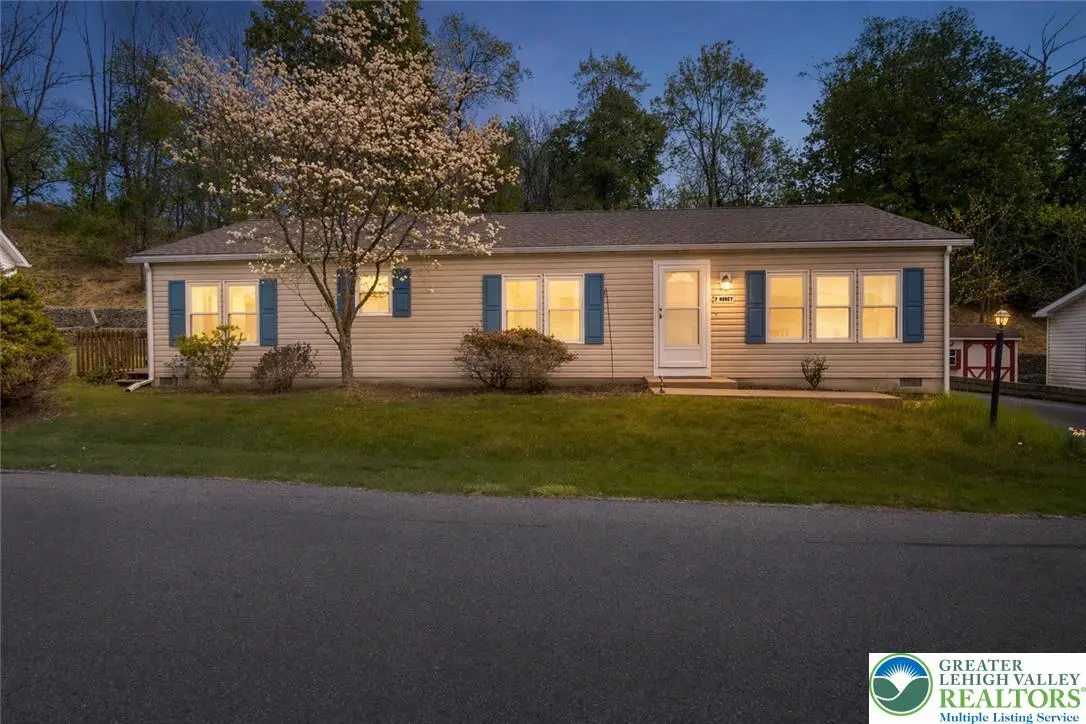 7 Abbey Road, Easton, PA 18040 - #1