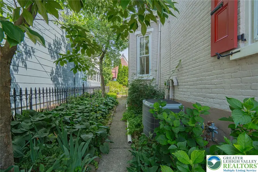 39 E Wall Street, Bethlehem, PA 18018 - #3