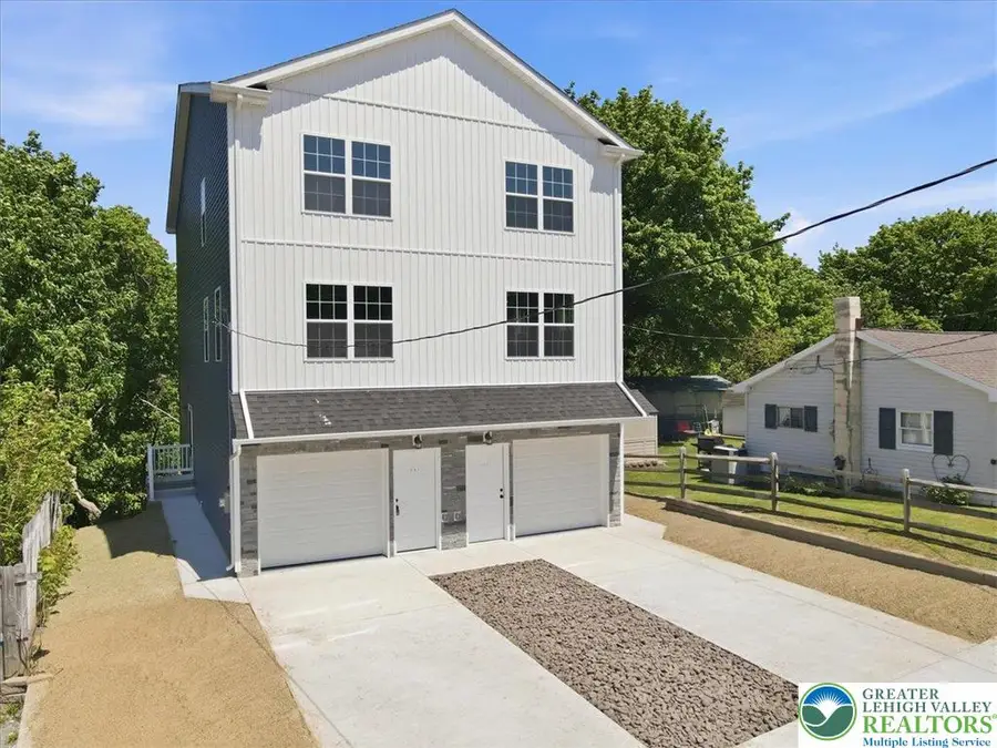 451 S Walnut Street, Slatington, PA 18080 - #2