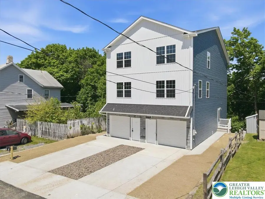 451 S Walnut Street, Slatington, PA 18080 - #3