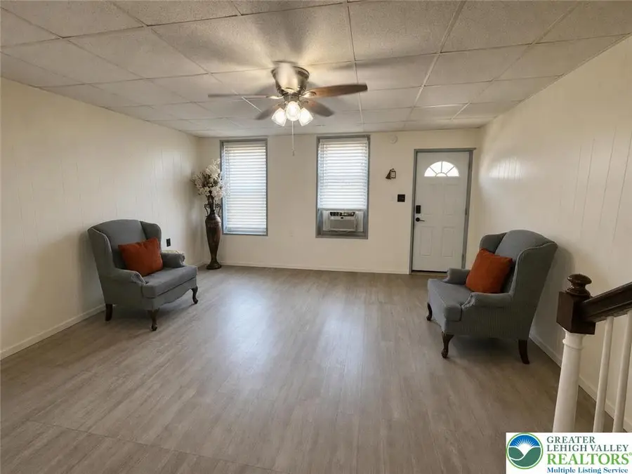 328 N 14th Street, Allentown, PA 18102 - #3