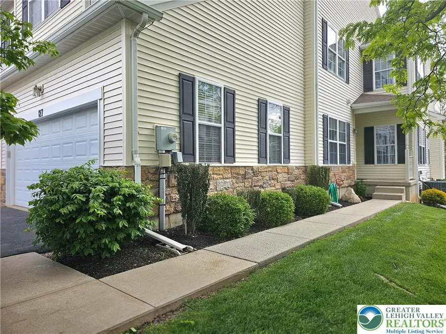127 Willow Drive, Palmer Township, PA 18045 - #2