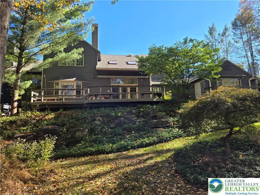 2834 Sheffield Drive, Lower Macungie, PA 18049 - #2