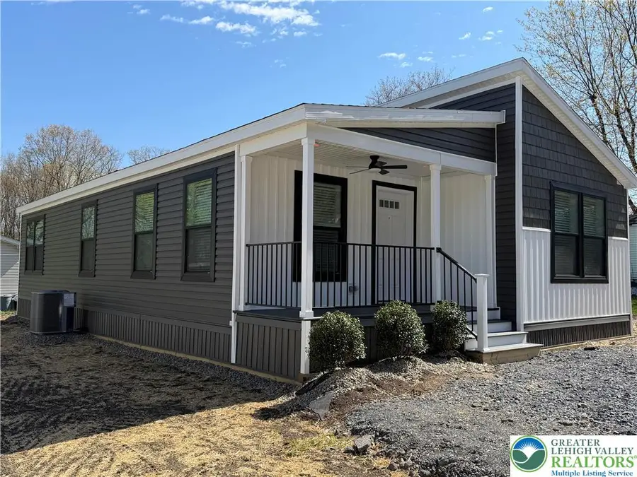 425 Upper Pmhe North Drive, East Stroudsburg, PA 18302 - #2