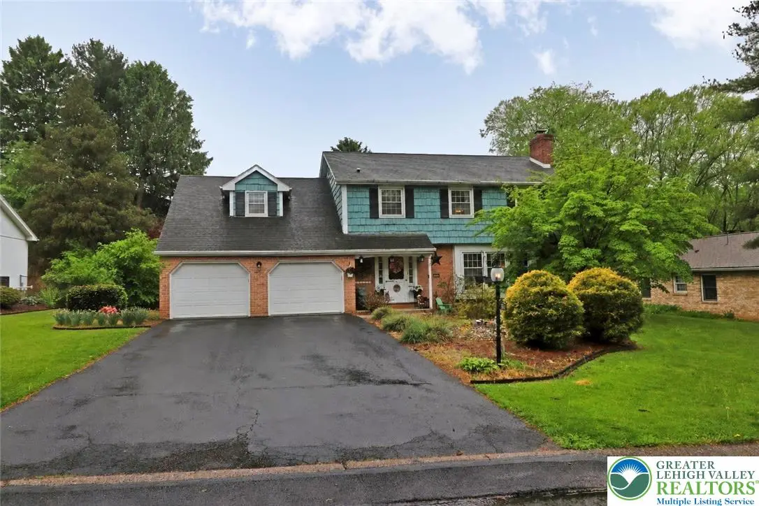 3076 Lindberg Avenue, Dorneyville, PA 18103 - #1