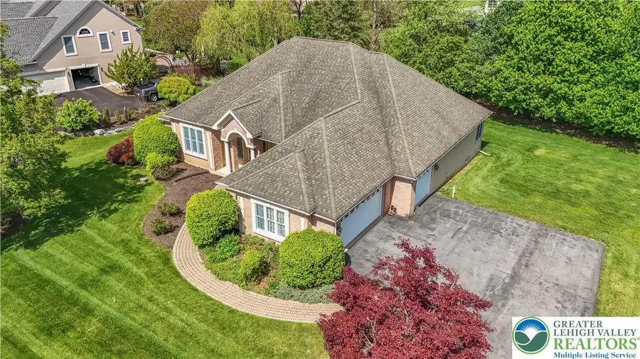 268 Jefferson Place, Lower Nazareth, PA 18020 - #2
