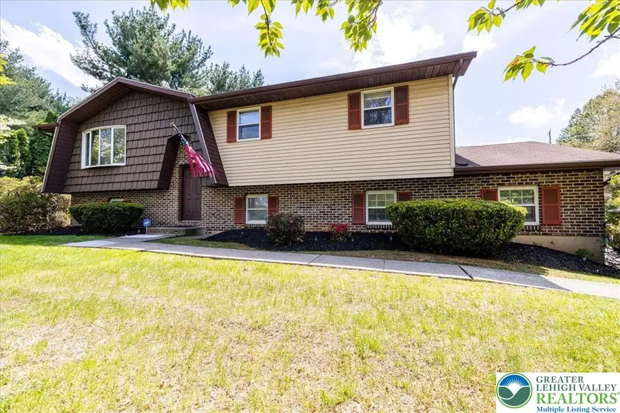 1250 Minesite Road, Wescosville, PA 18103 - #3