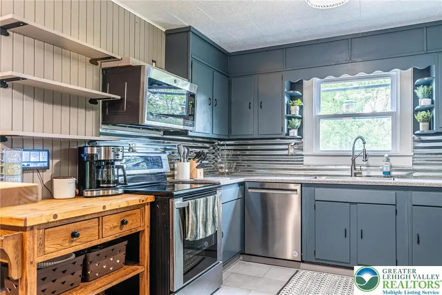 525 Royal Manor Road, Williams, PA 18042 - #3