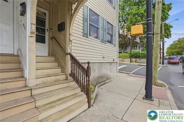 402 Wyandotte Street, Bethlehem City, PA 18015