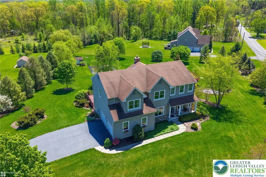 154 Country Chase Drive, Bushkill, PA 18091 - #2