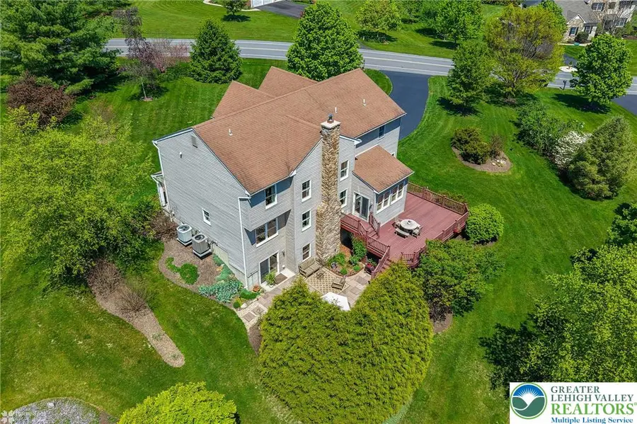 154 Country Chase Drive, Bushkill, PA 18091 - #3