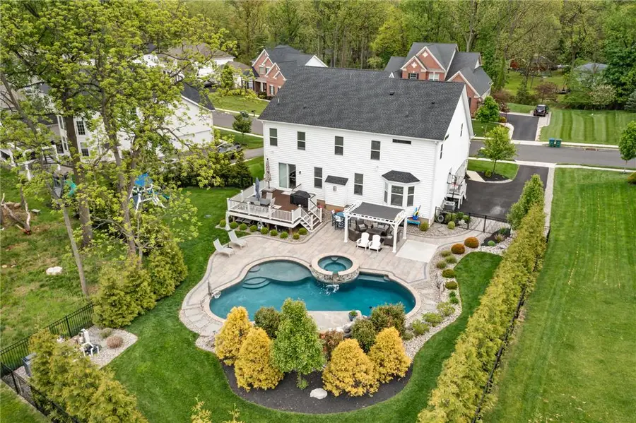 6436 Fox Glove Lane, Upper Saucon, PA 18034 - #2