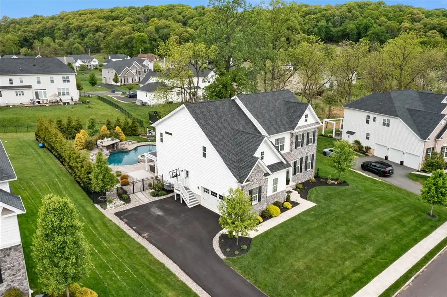 6436 Fox Glove Lane, Upper Saucon, PA 18034 - #3