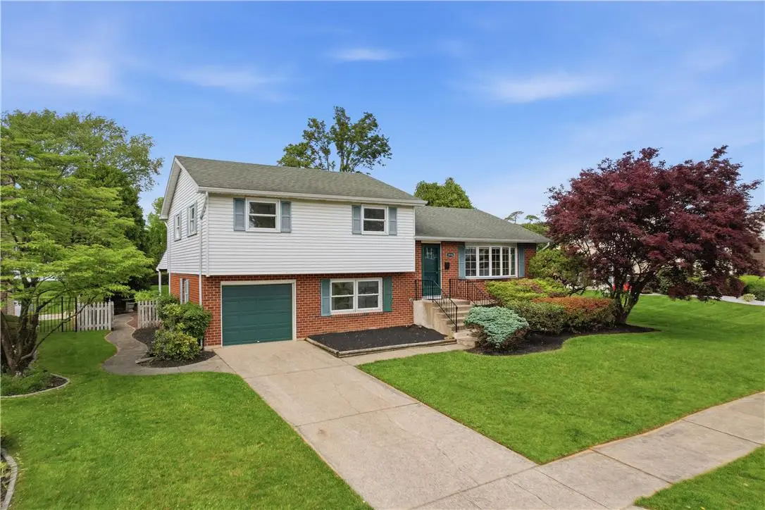 1936 Kingsley Drive, Bethlehem, PA 18018 - #1