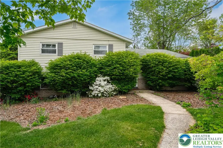 5131 Fairlawn Road, Upper Saucon, PA 18034 - #2