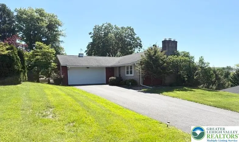 34 Stonecroft Drive, Palmer Township, PA 18045 - #1