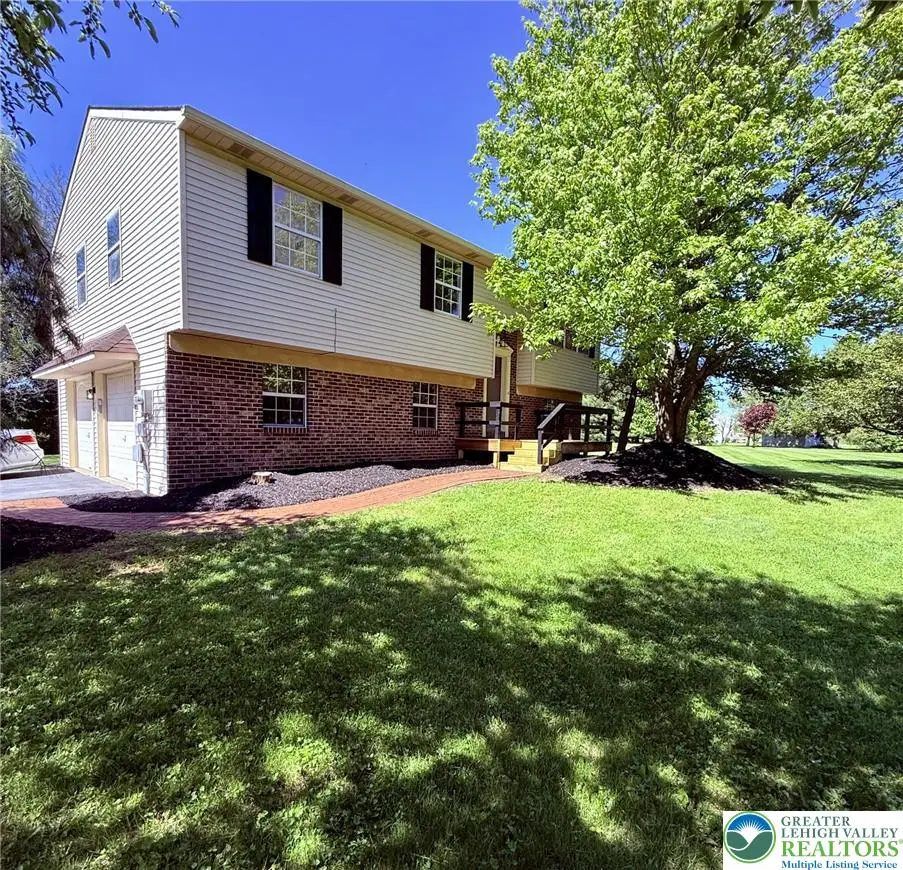 4943 Washington Street, Washington, PA 18078 - #1