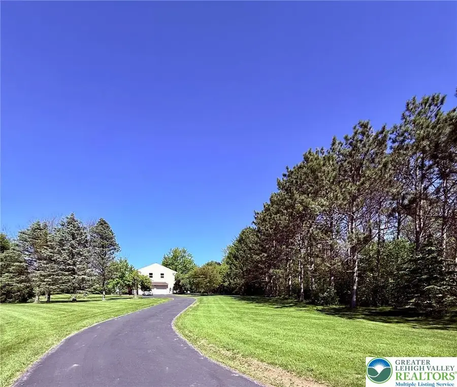 4943 Washington Street, Washington, PA 18078 - #3