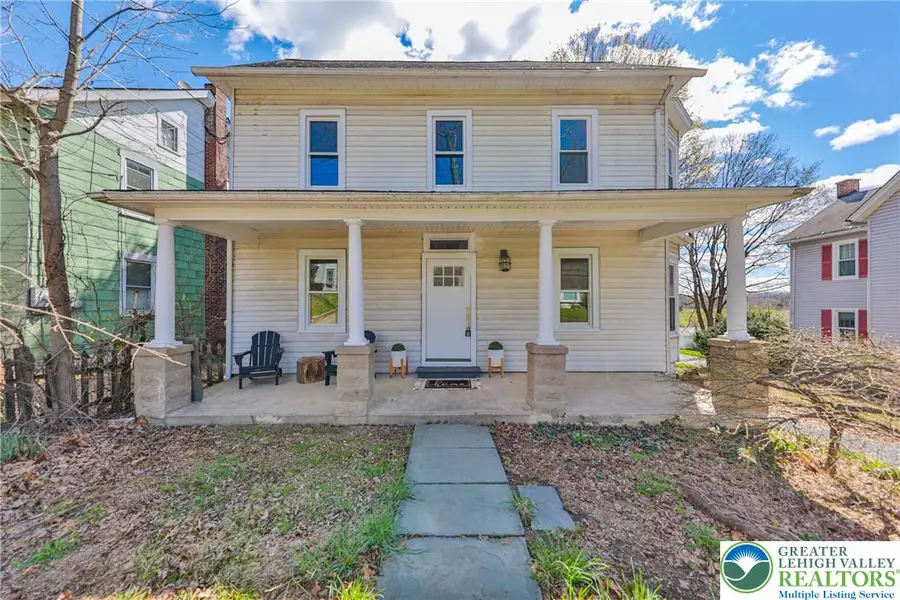 589 S Delaware Drive, Mount Bethel, PA 18343 - #2