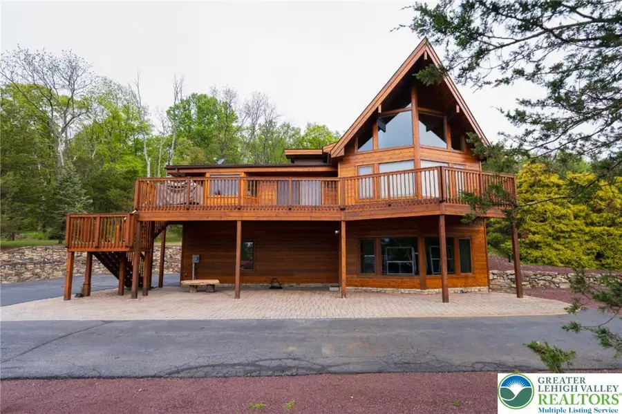 8 Highlands Lane, Hardwick, NJ 07825 - #3