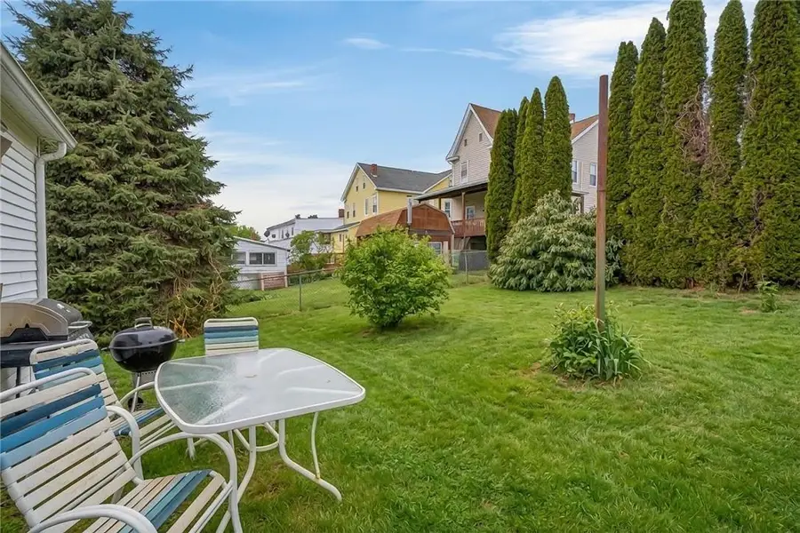 229 W Patterson Street, Lansford, PA 18232 - #3