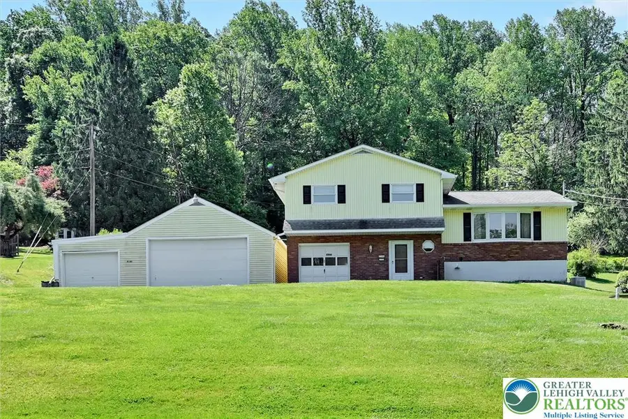 2346 Polk Valley Road, Lower Saucon, PA 18055 - #2