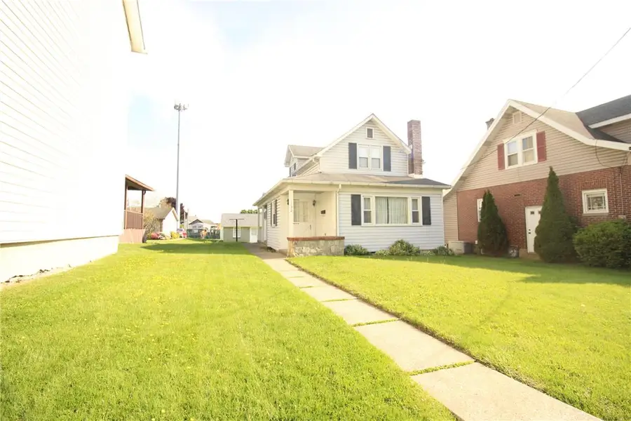 132 E Northampton Street, Bath, PA 18014 - #2