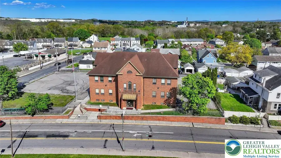 2389 Main Street, Northampton, PA 18067 - #2