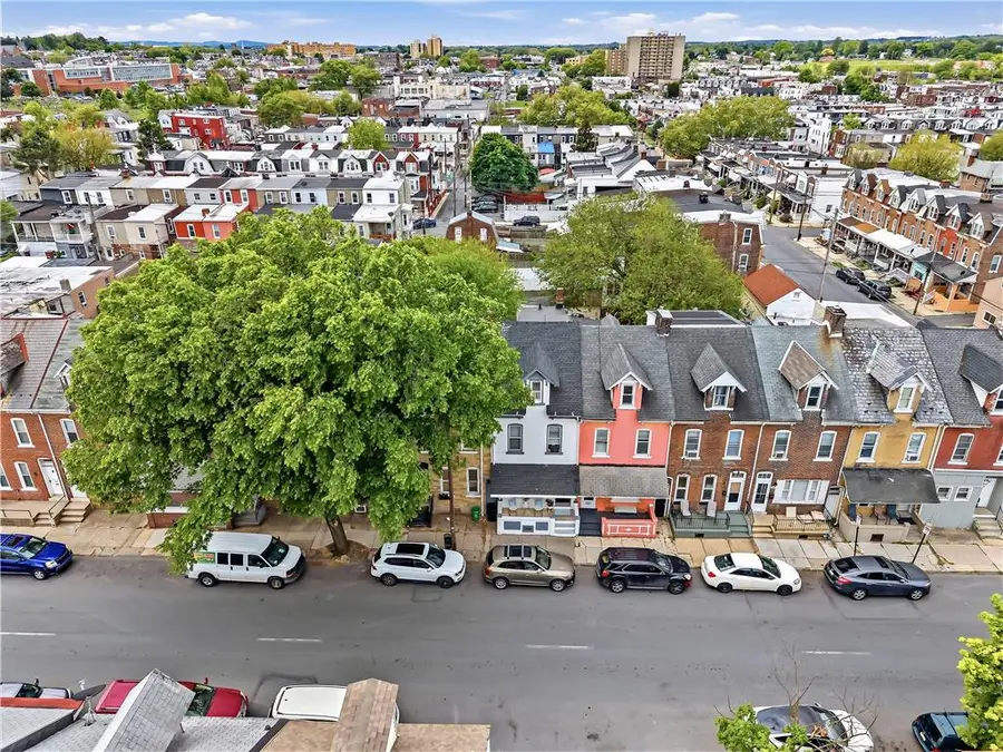 542 N 10th Street, Allentown, PA 18102 - #3