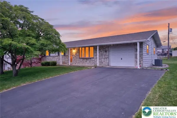 321 E Montgomery Street, Salisbury Twp, PA 18103