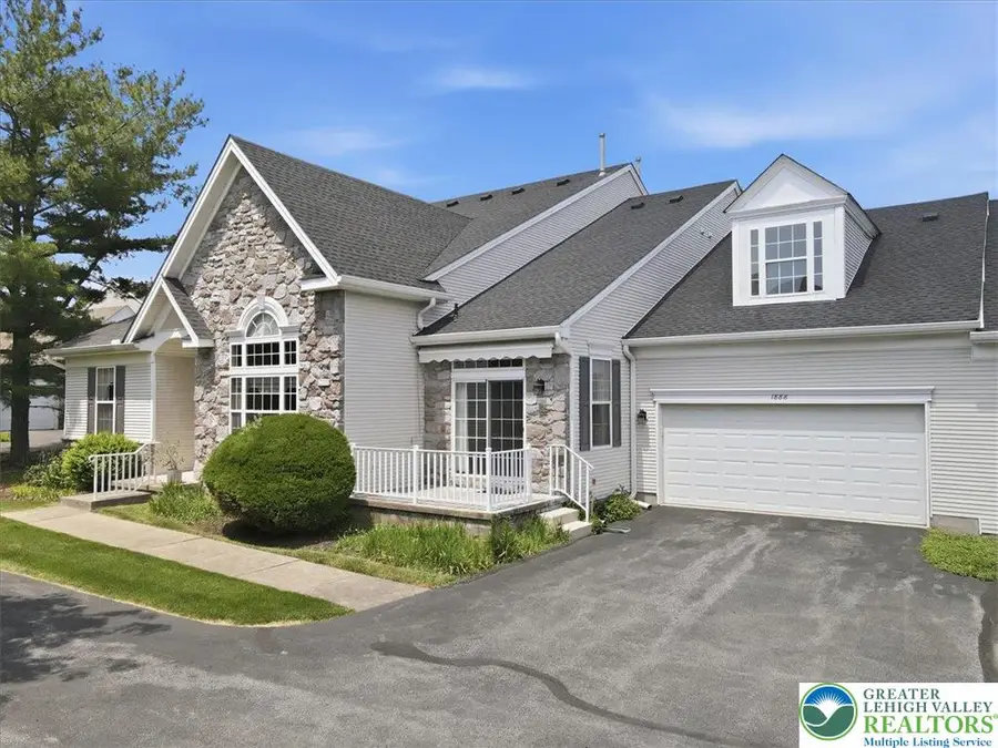 1888 Jeanine Way, Lower Saucon, PA 18055 - #2