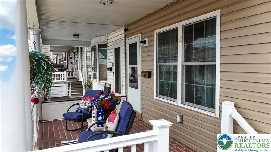 434 Arlington Street, Tamaqua, PA 18252 - #3