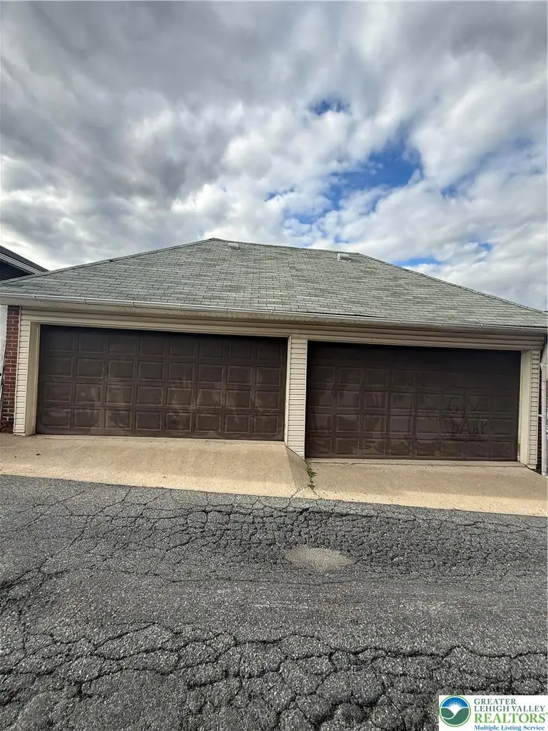 1318 E 4th Street, Bethlehem, PA 18015 - #2
