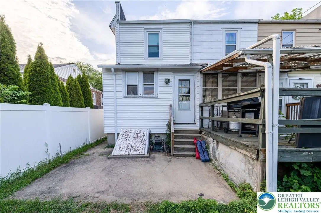 335 Mulberry Street, Catasauqua, PA 18032 - #1
