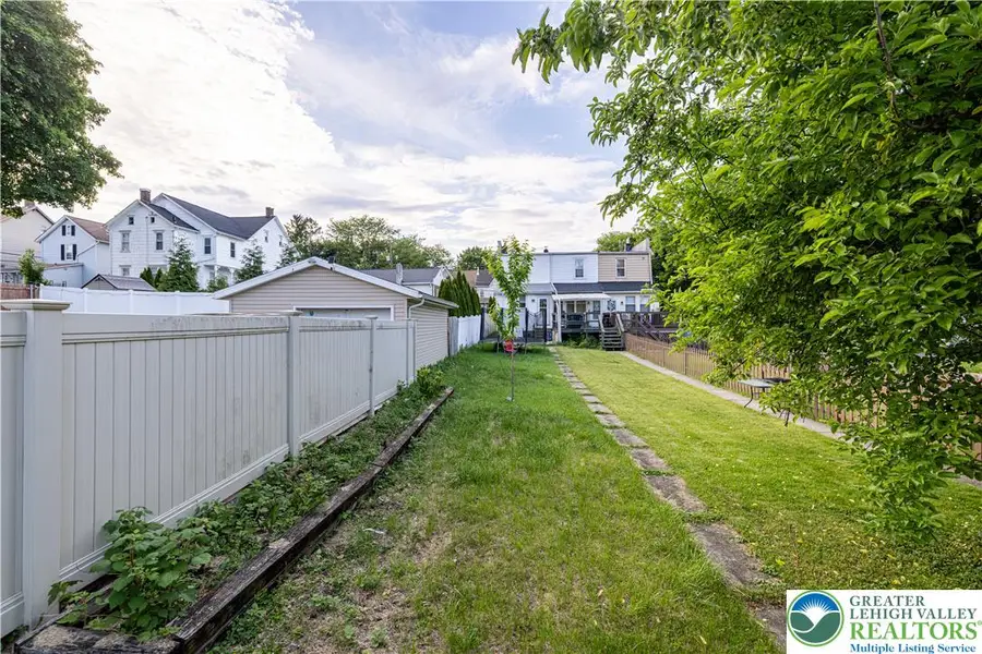 335 Mulberry Street, Catasauqua, PA 18032 - #3