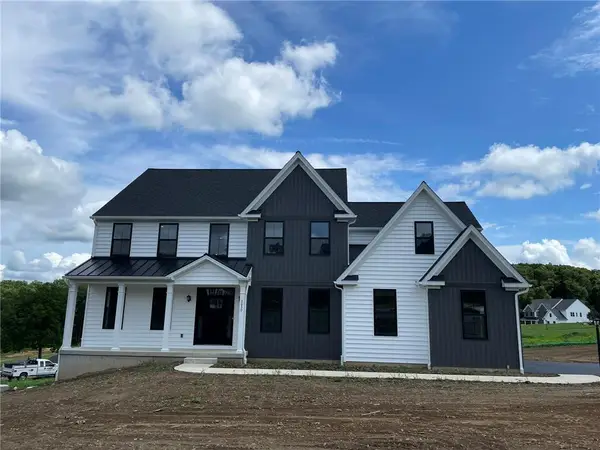 5043 Chapmans Road, South Whitehall Twp, PA 18104