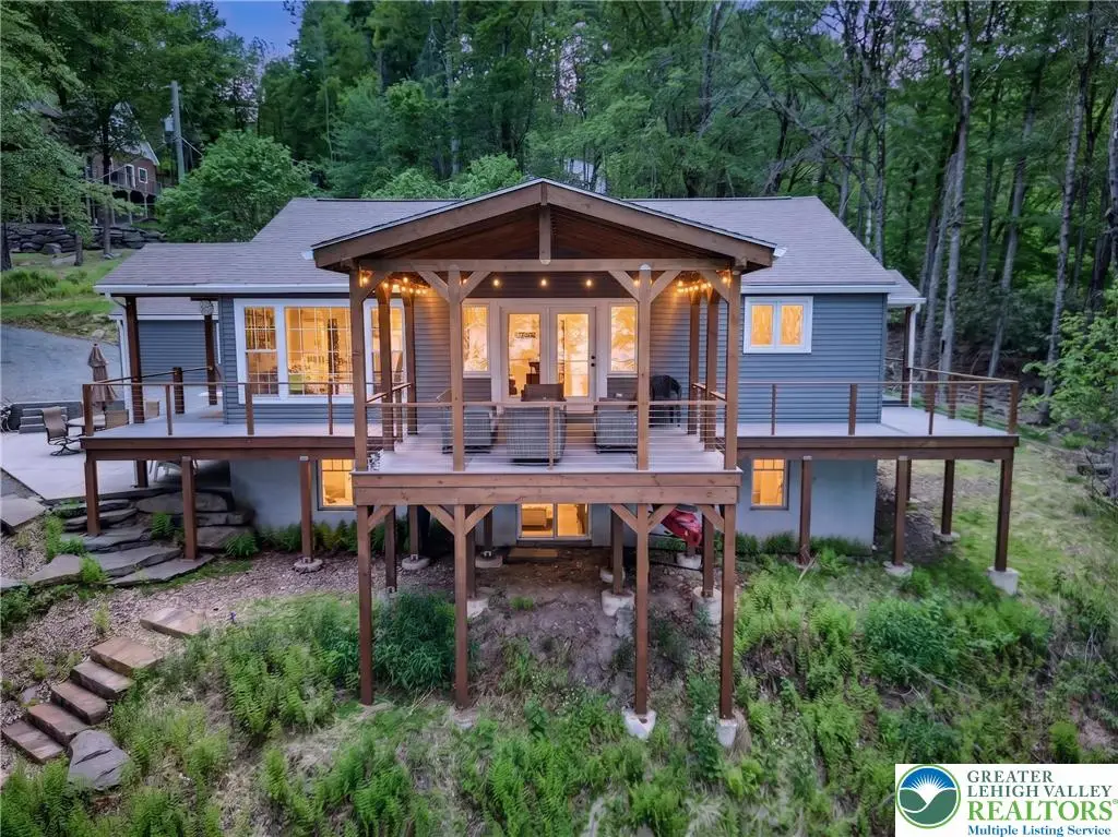 135 Al Wa Da Circle, Greentown, PA 18426 - #1