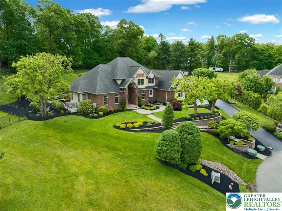 212 Hillview Circle, Leesport, PA 19533 - #3