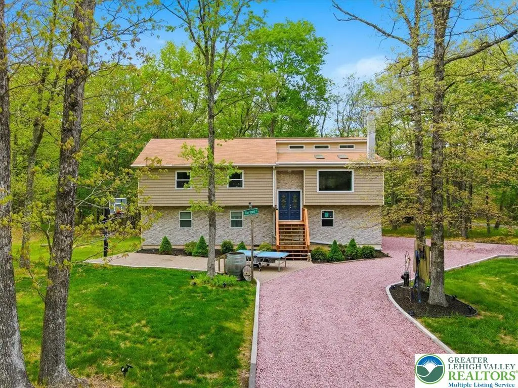 31 Emerson Way, Towamensing Trails, PA 18210 - #1