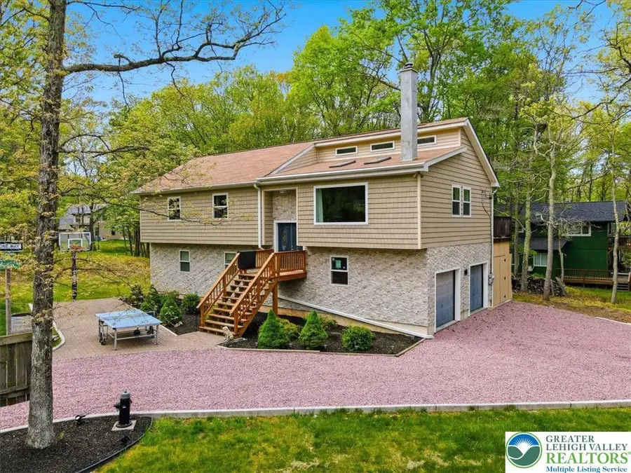 31 Emerson Way, Towamensing Trails, PA 18210 - #3