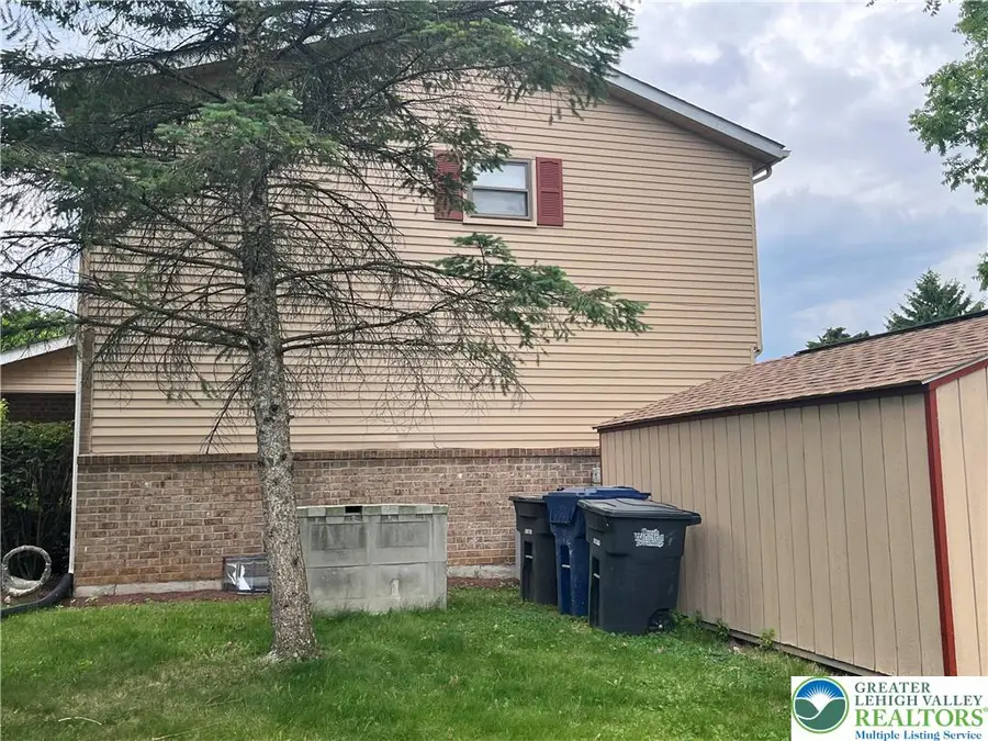 2013 W Columbia Street, South Whitehall, PA 18104 - #3