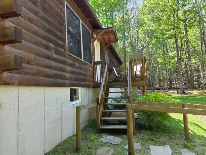 1037 Maplewood Drive, Newfoundland, PA 18445 - #3