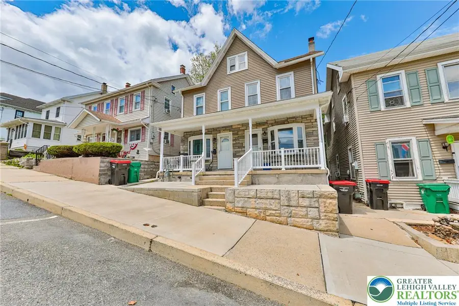 230 Carbon Street, Lykens, PA 18235 - #2