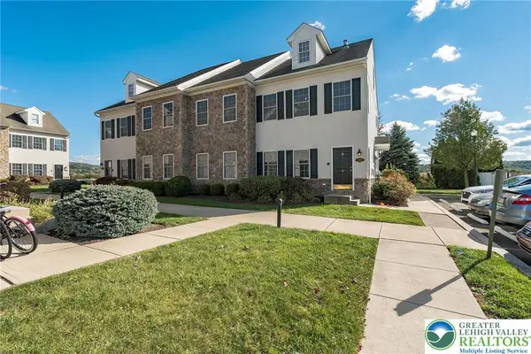 1806 Merlot Drive #D, Bethlehem Twp, PA 18045