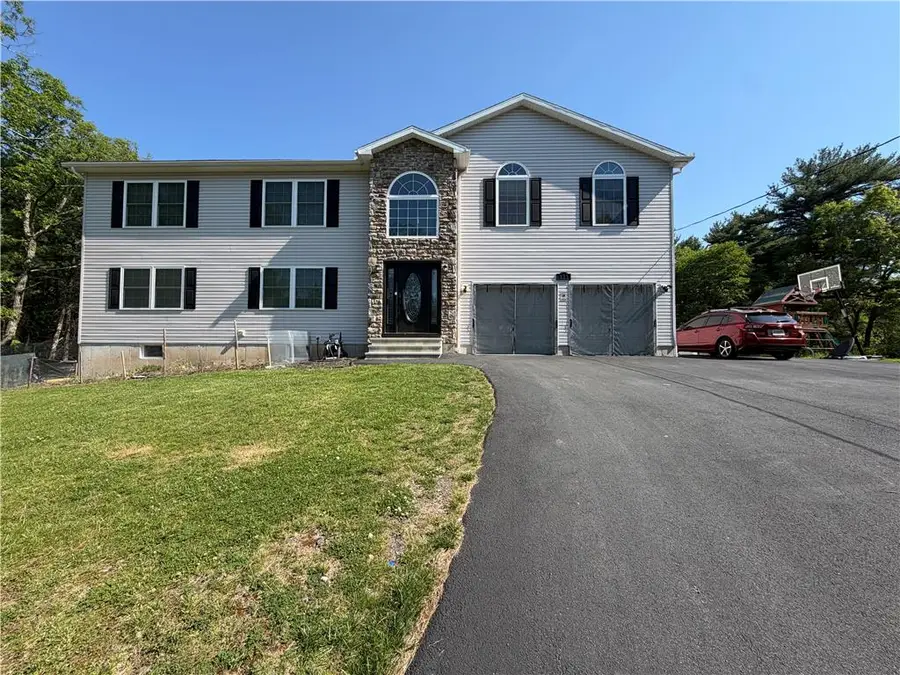 135 Tannenbaum Way, Henryville, PA 18332 - #2