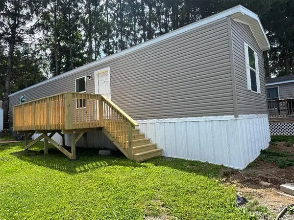 40 Lot 40 Portland Trailer Park Drive #40, Upper Mt Bethel Twp, PA 18343