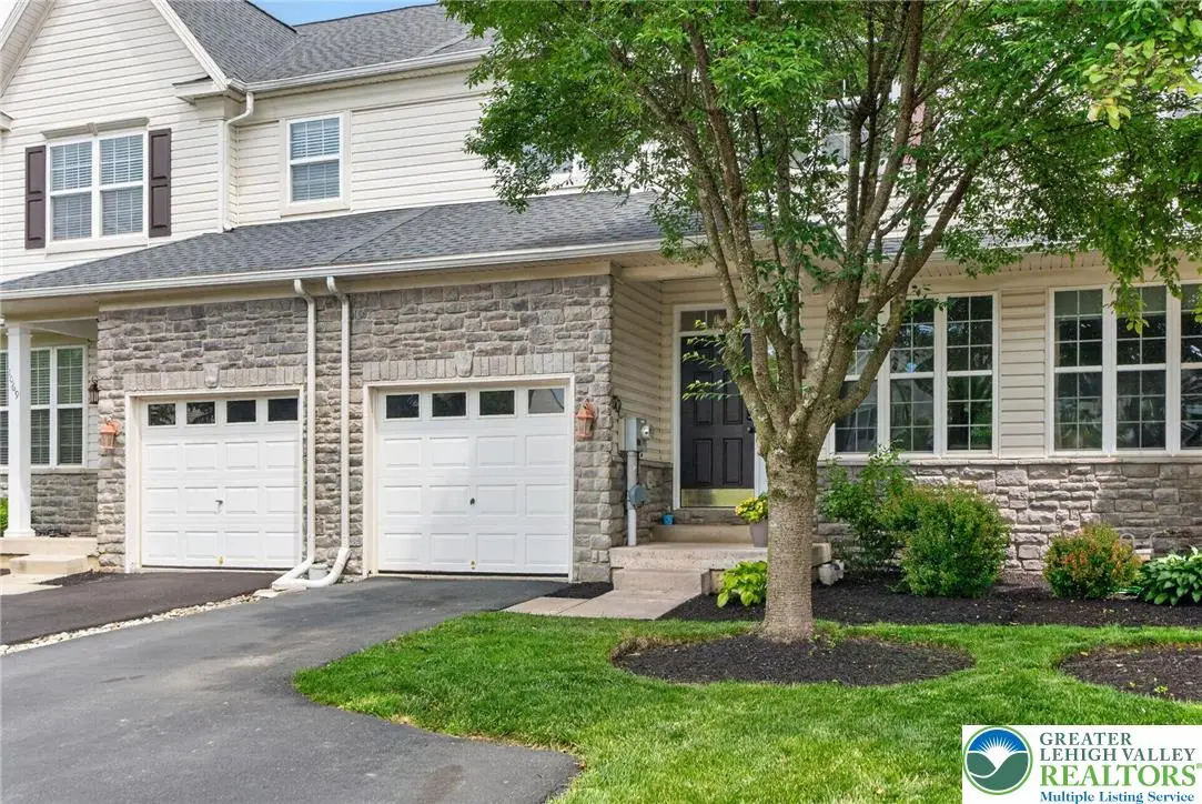1071 King Way, Breinigsville, PA 18031 - #1