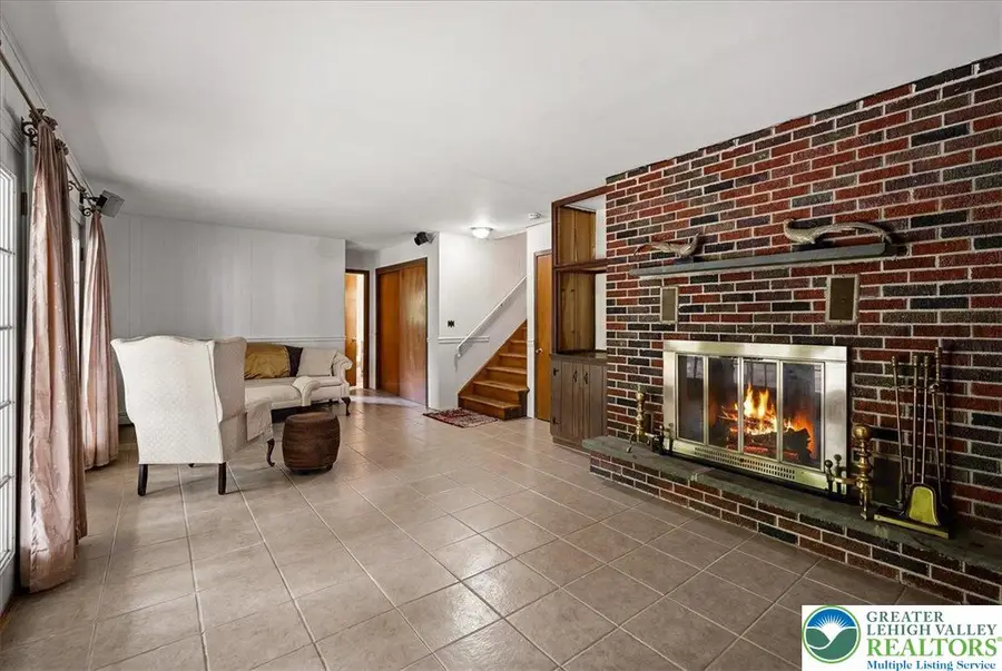 310 Albert Road, Stroudsburg, PA 18360 - #3