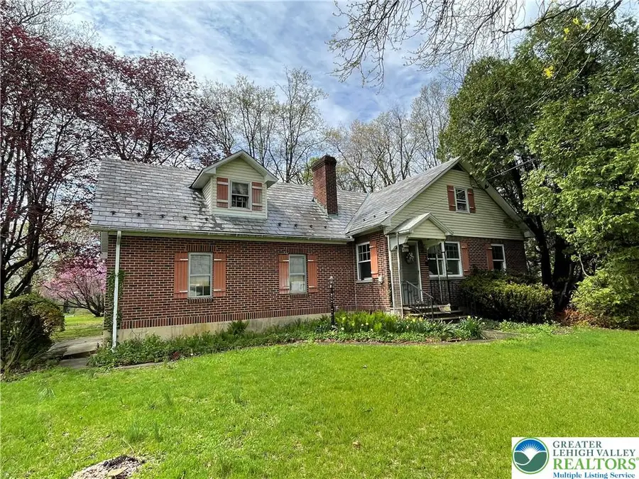 153 Moorestown Drive, Moore, PA 18014 - #2